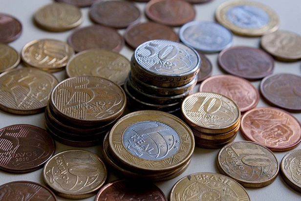 Consumidor pode melhorar pontuação para tomar crédito